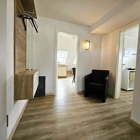 Design Gruenwald Grosse Auf 2 Etagen גוסלר